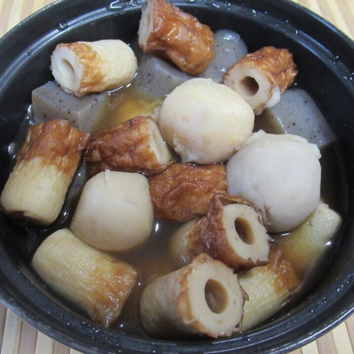 里芋とこんにゃくとちくわの煮物